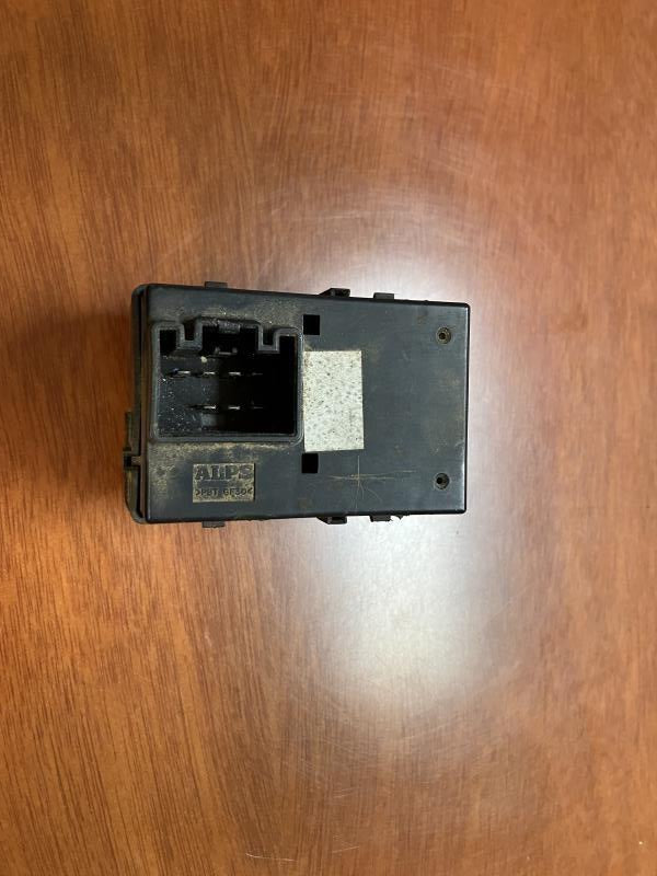 Window Master Switch from a 2003 Ford F-150, left side, photo 2