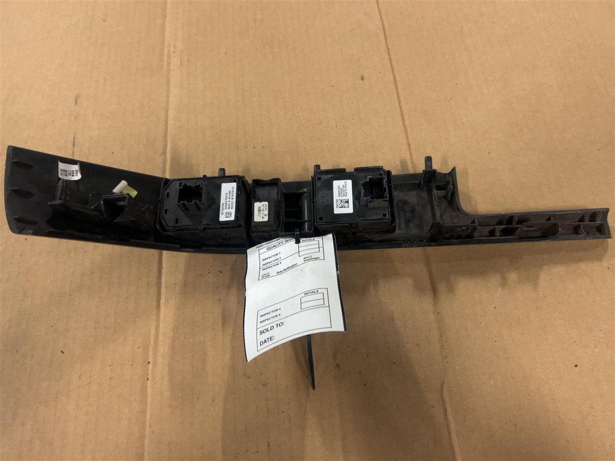 Window Master Switch from a 2015 GMC Sierra 1500, left side, photo 5