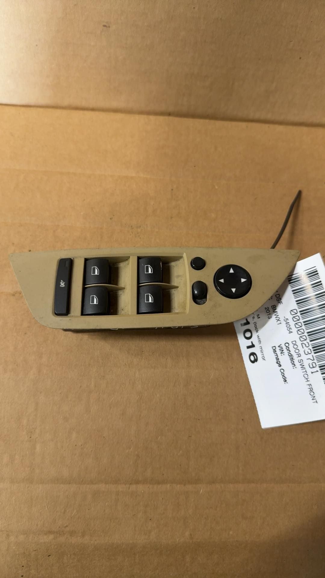 Window Master Switch from a 2013 BMW X1, left side, photo 2