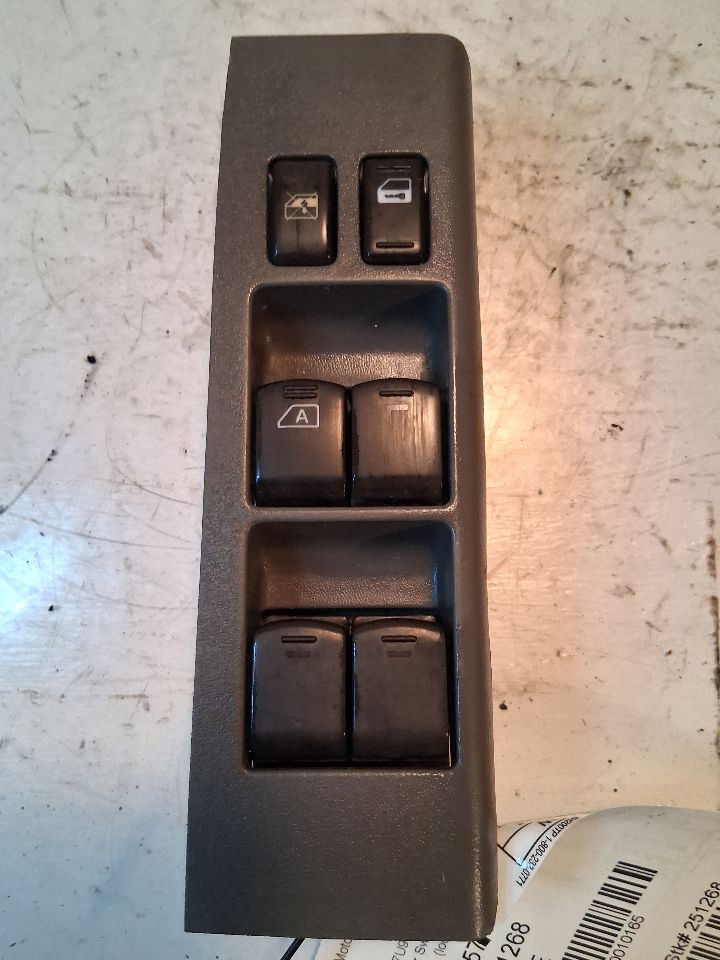 Window Master Switch from a 2006 Nissan, left side, photo 2