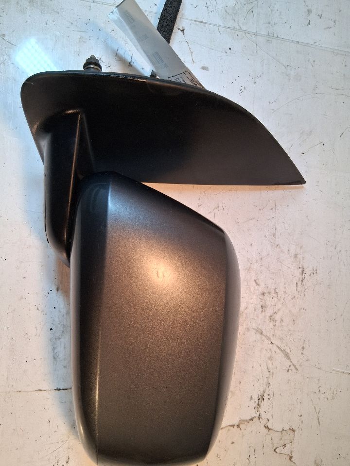 Window Master Switch from a 2006 Nissan, left side, photo 4