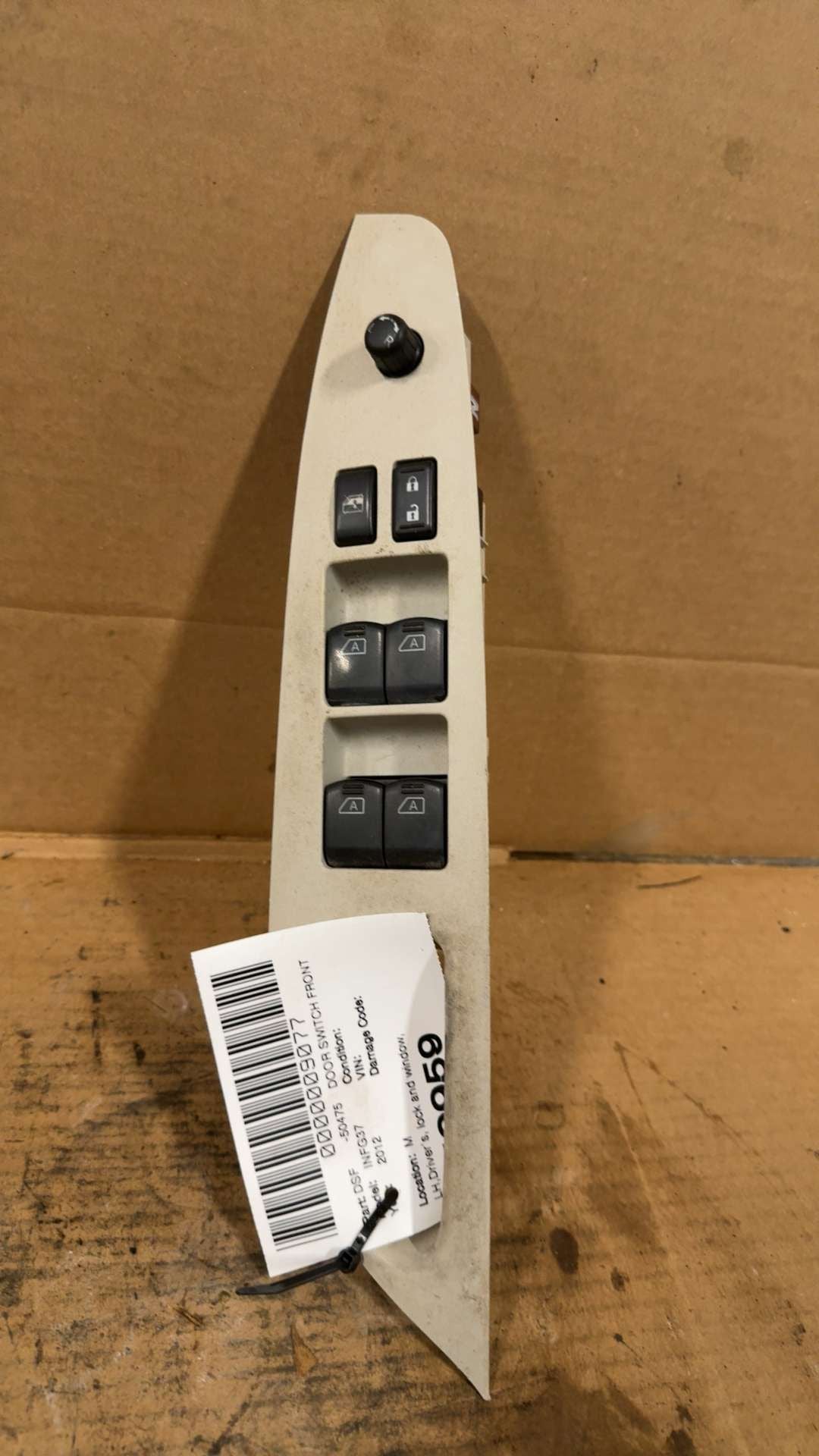 Window Master Switch from a 2012 Infiniti G37, left side, photo 2