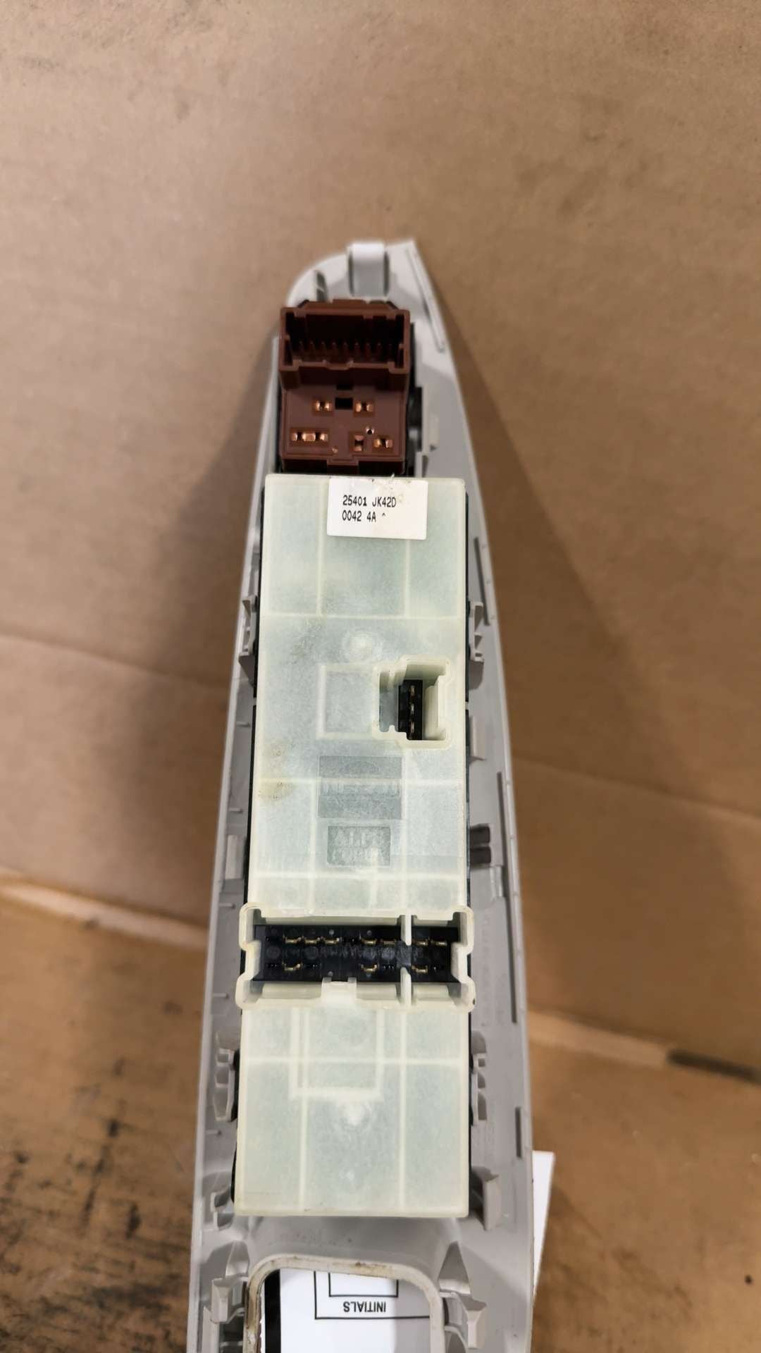 Window Master Switch from a 2012 Infiniti G37, left side, photo 3