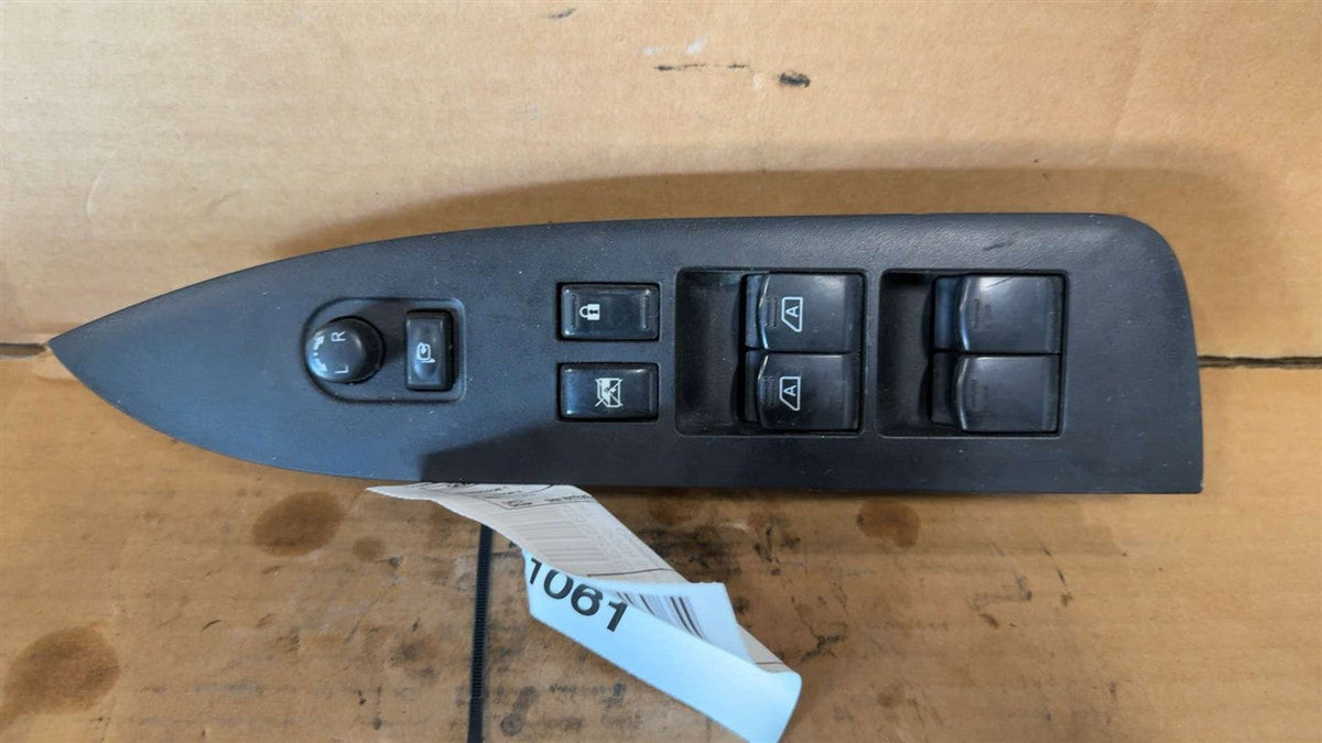 Window Master Switch from a 2009 Nissan Armada, left side, photo 2