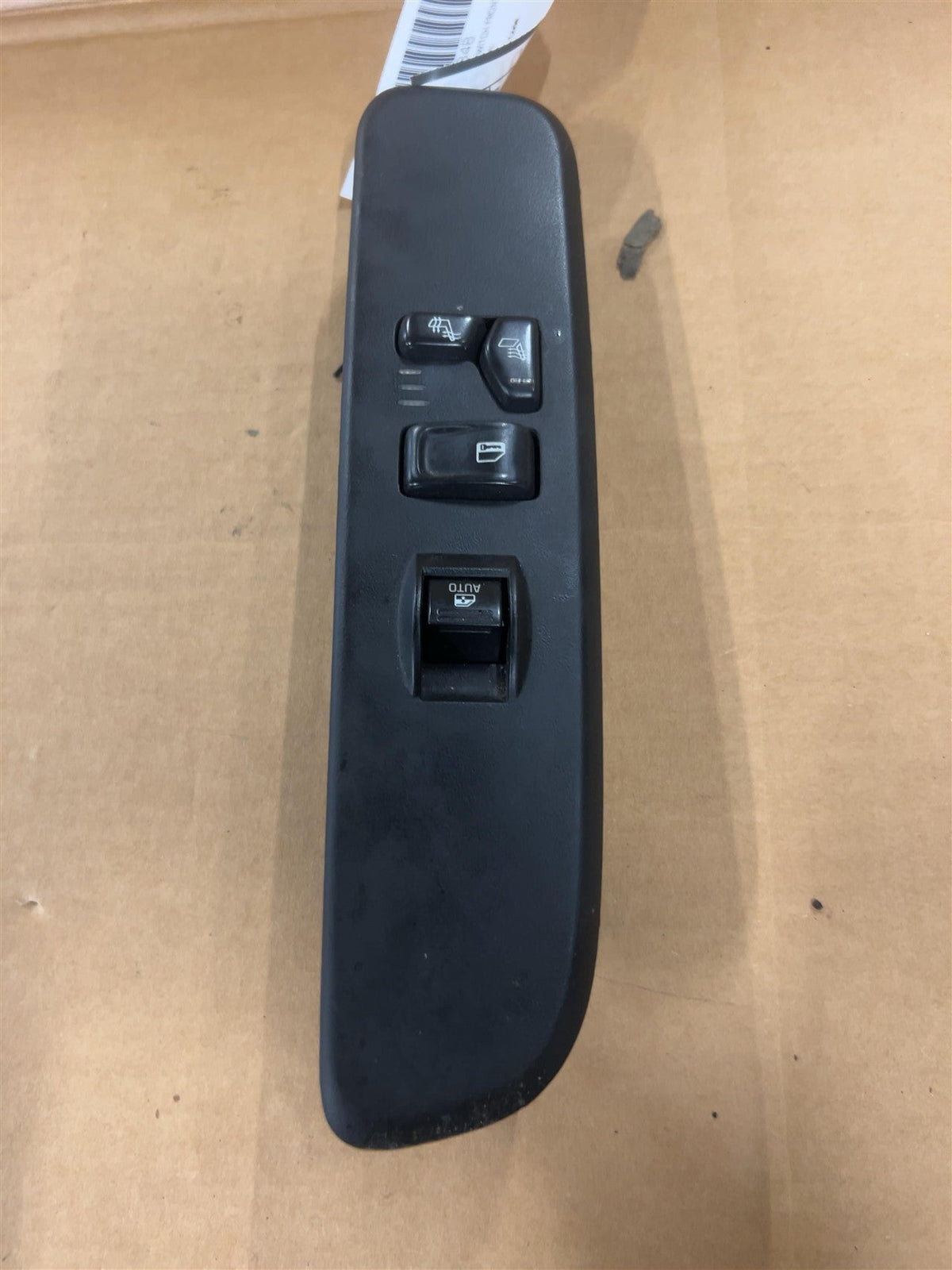 Window Master Switch from a 2007 Saab, photo 1