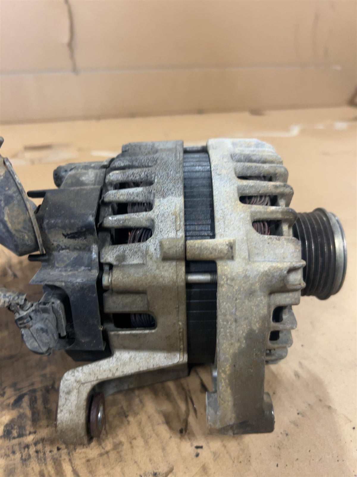 Alternator from a 2016 Buick Encore, photo 3