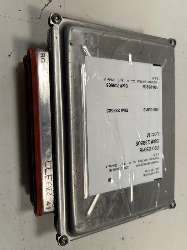 Engine Control Module (ECM/PCM) from a 2002 Buick LeSabre, photo 1