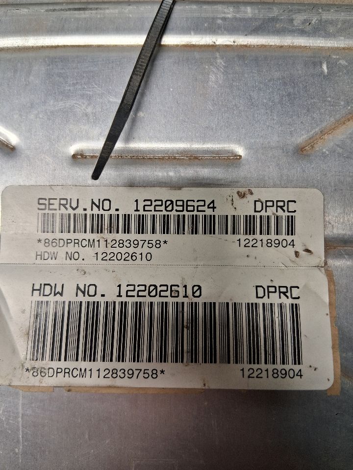 Engine Control Module (ECM/PCM) from a 2002 Buick LeSabre, photo 2