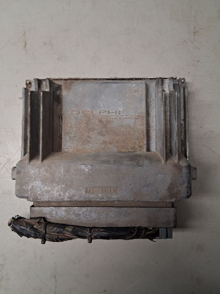 Engine Control Module (ECM/PCM) from a 2002 Buick LeSabre, photo 3