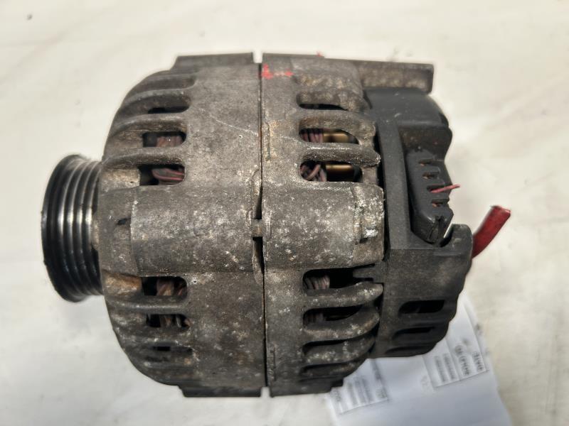 Alternator from a 2002 Chevrolet Camaro, photo 1