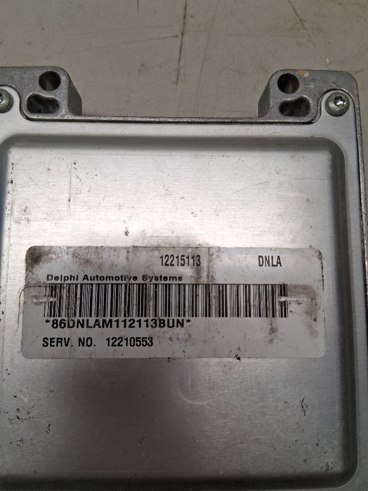 Engine Control Module (ECM/PCM) from a 2002 Chevrolet Cavalier, photo 5
