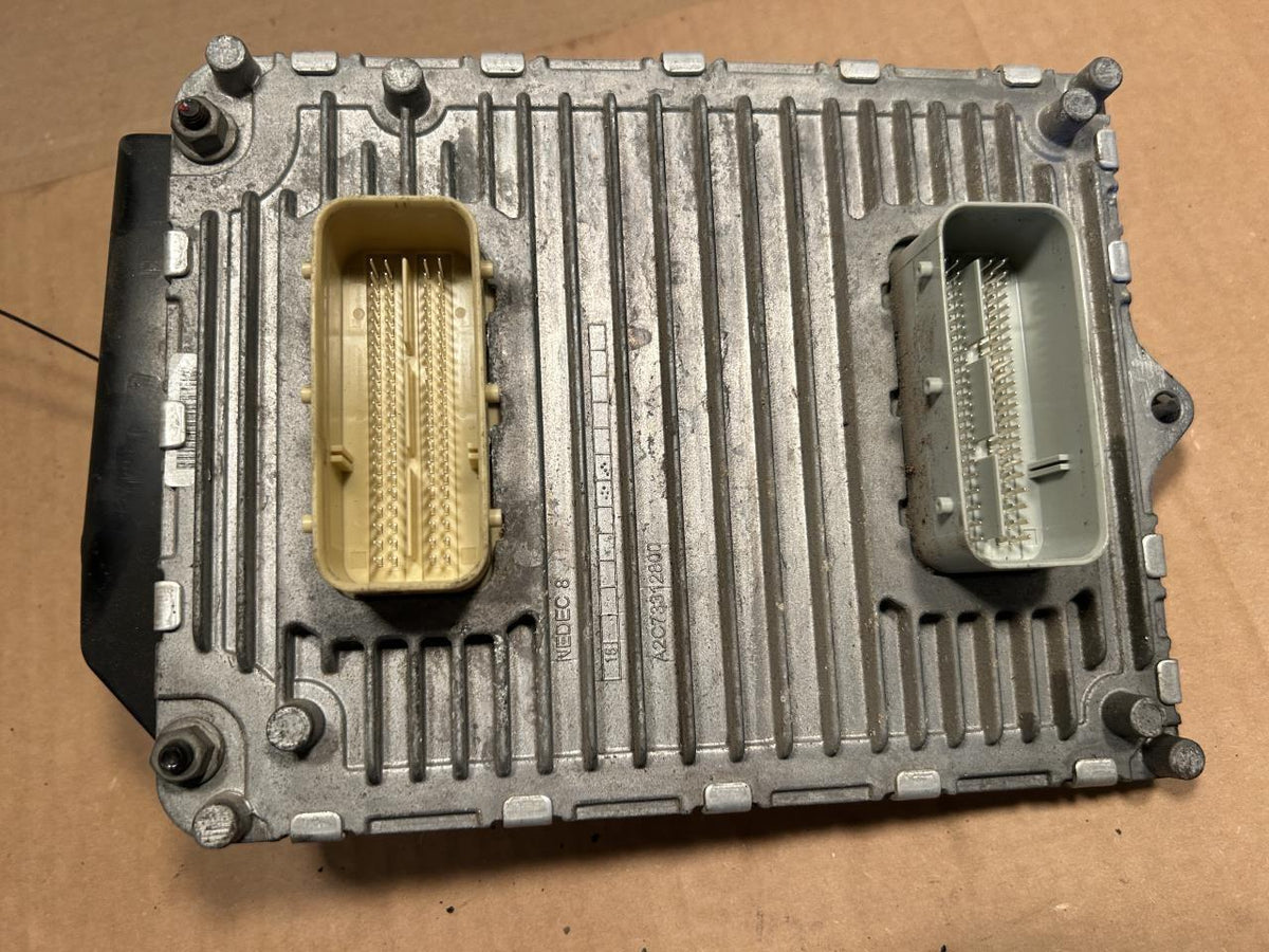 Engine Control Module (ECM/PCM) from a 2016 Dodge Challenger, photo 2