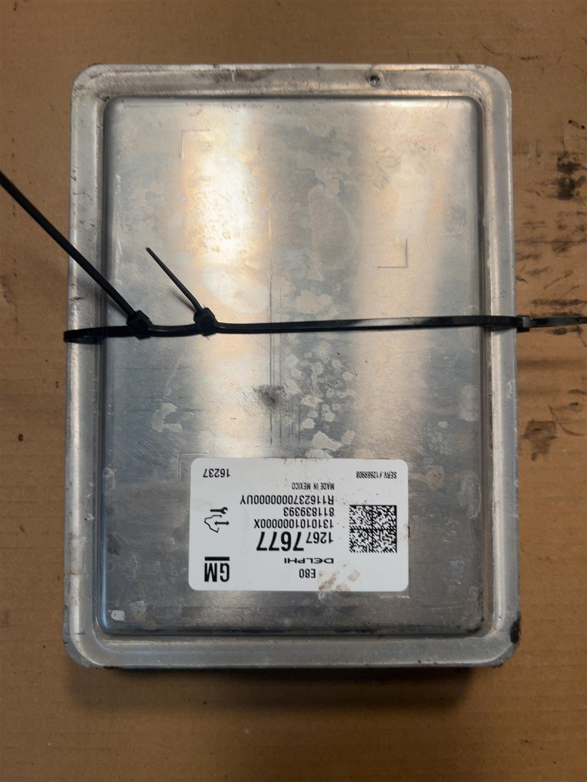 Engine Control Module (ECM/PCM) from a 2017 Chevrolet Cruze, photo 2