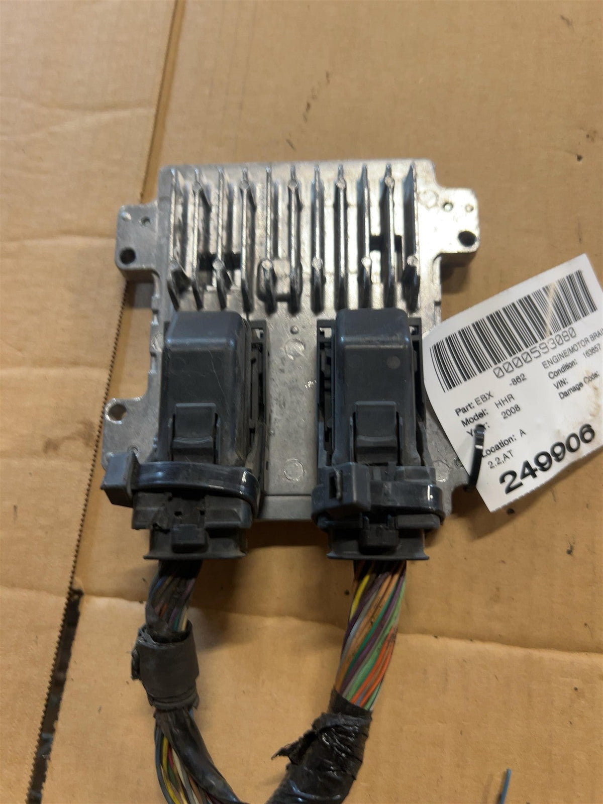 Engine Control Module (ECM/PCM) from a 2008 Chevrolet HHR, photo 1
