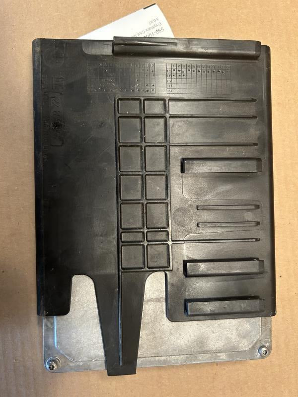 Engine Control Module (ECM/PCM) from a 2017 Chevrolet Impala, photo 2