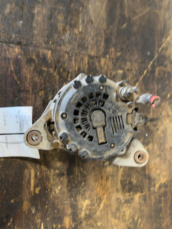 Alternator from a 2011 Chevrolet Cruze, photo 1