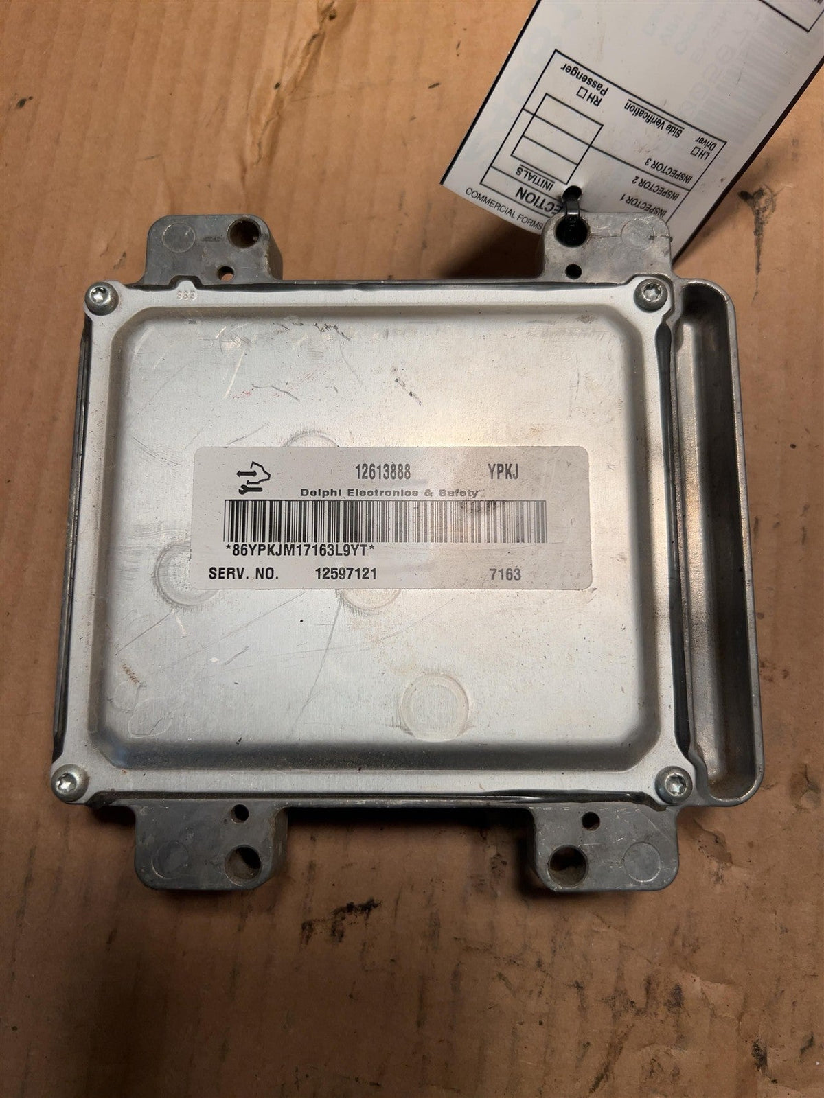 Engine Control Module (ECM/PCM) from a 2007 Chevrolet, photo 1