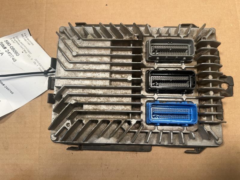 Engine Control Module (ECM/PCM) from a 2015 Chevrolet Equinox, photo 1