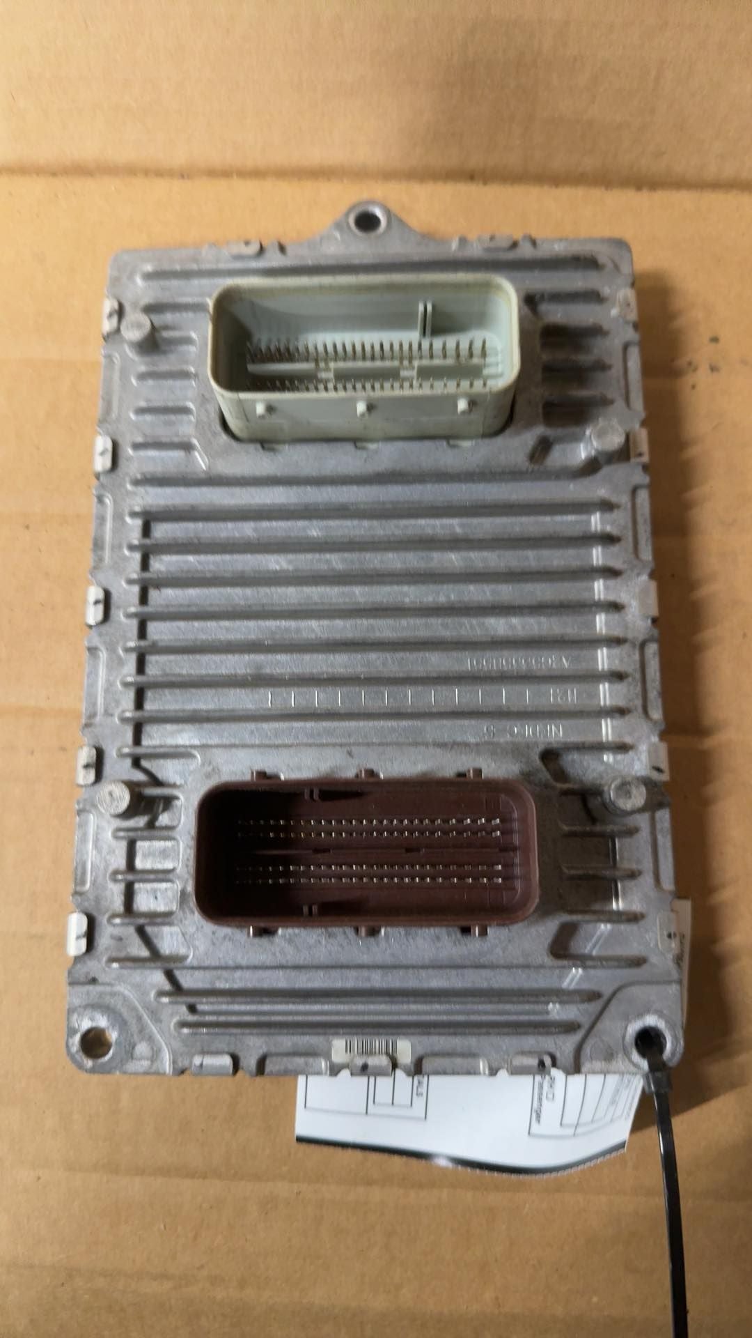 Engine Control Module (ECM/PCM) from a 2013 Dodge Dart, photo 2