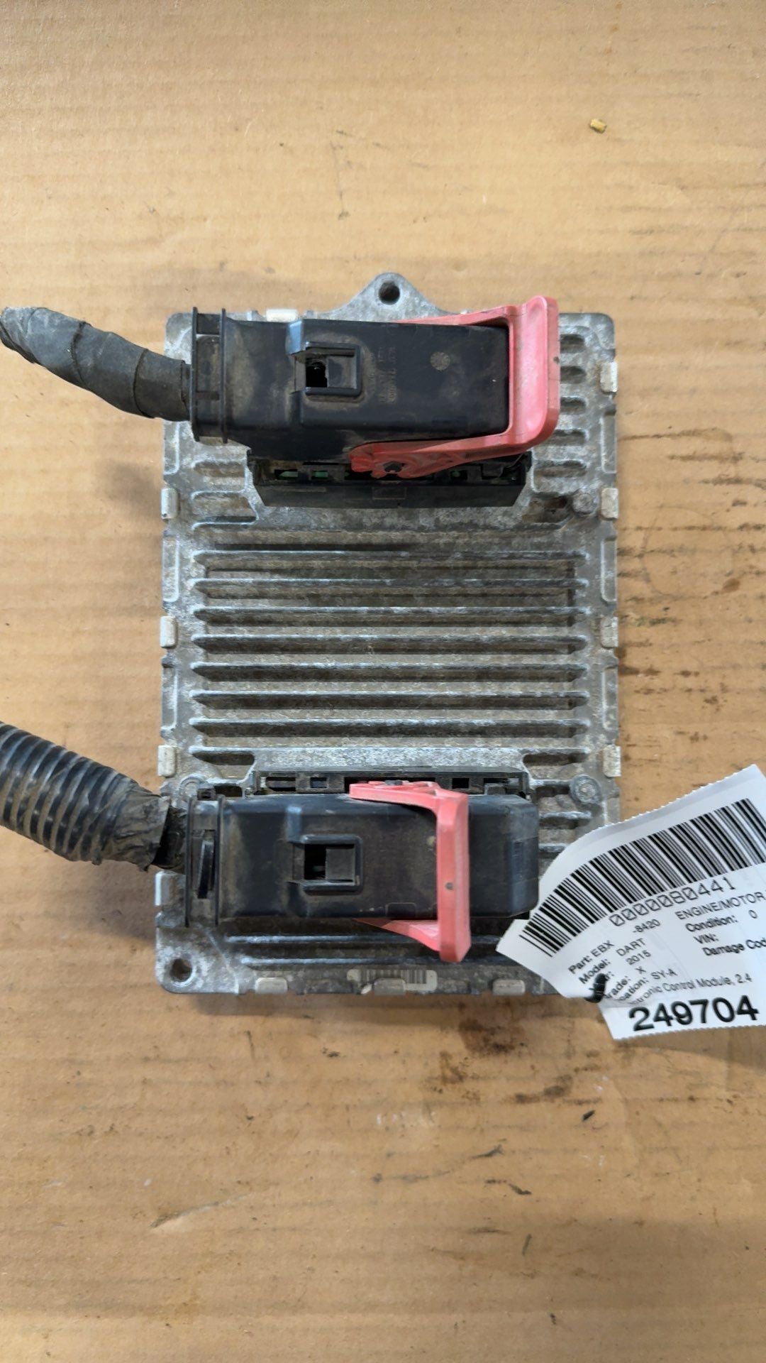 Engine Control Module (ECM/PCM) from a 2015 Dodge Dart, photo 1