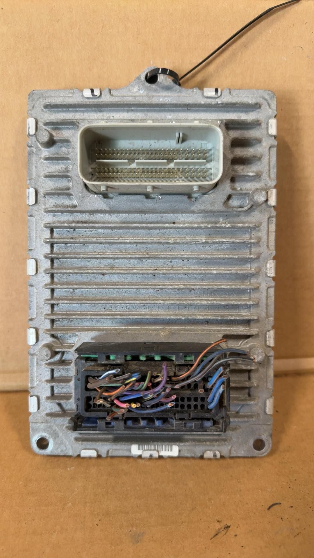 Engine Control Module (ECM/PCM) from a 2013 Dodge Avenger, photo 1