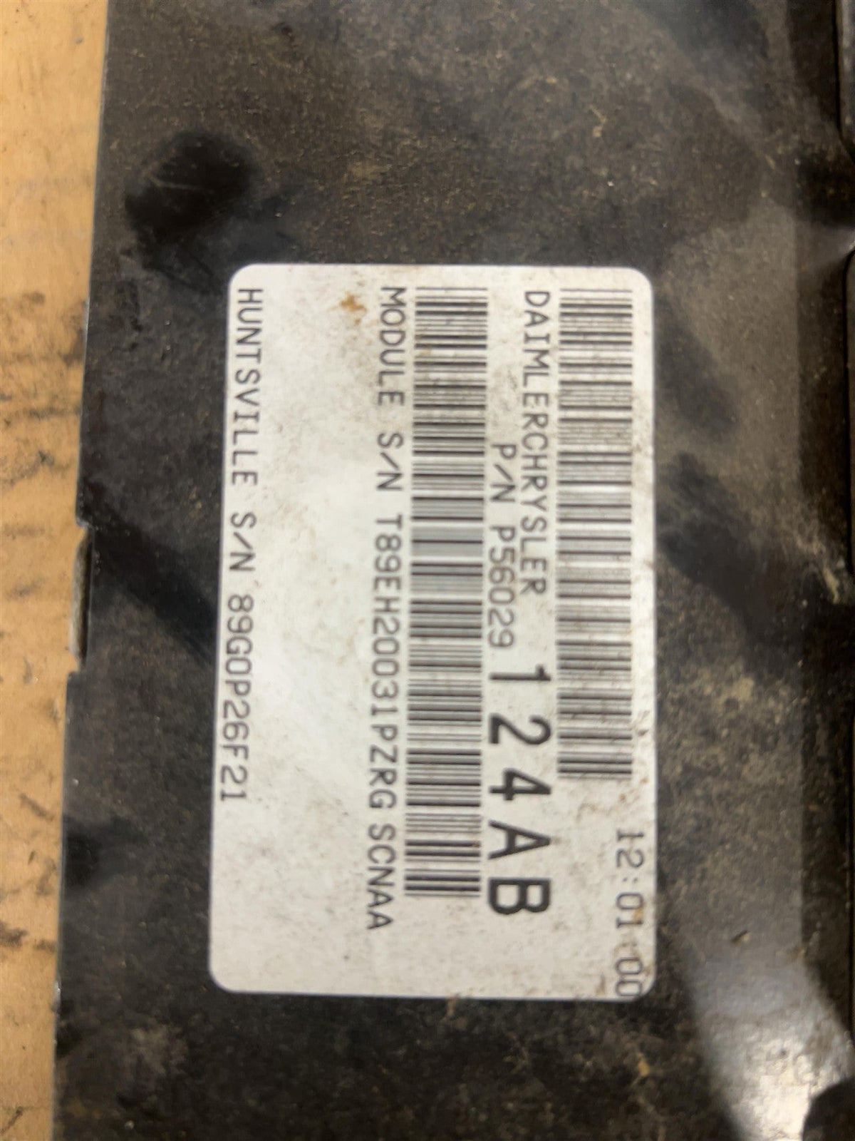 Engine Control Module (ECM/PCM) from a 2003 Dodge Durango, photo 3