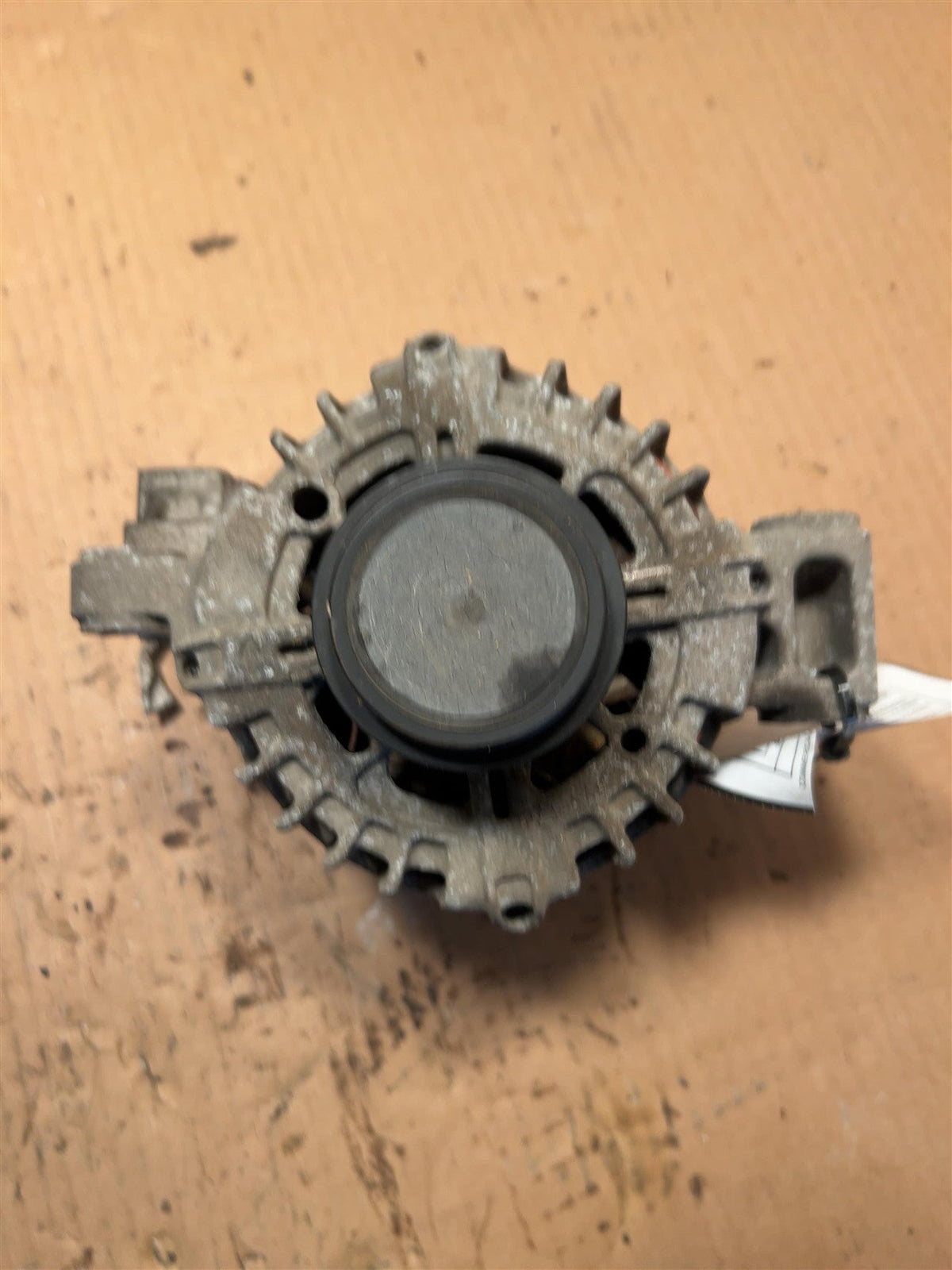 Alternator from a 2015 Chevrolet Colorado, photo 3