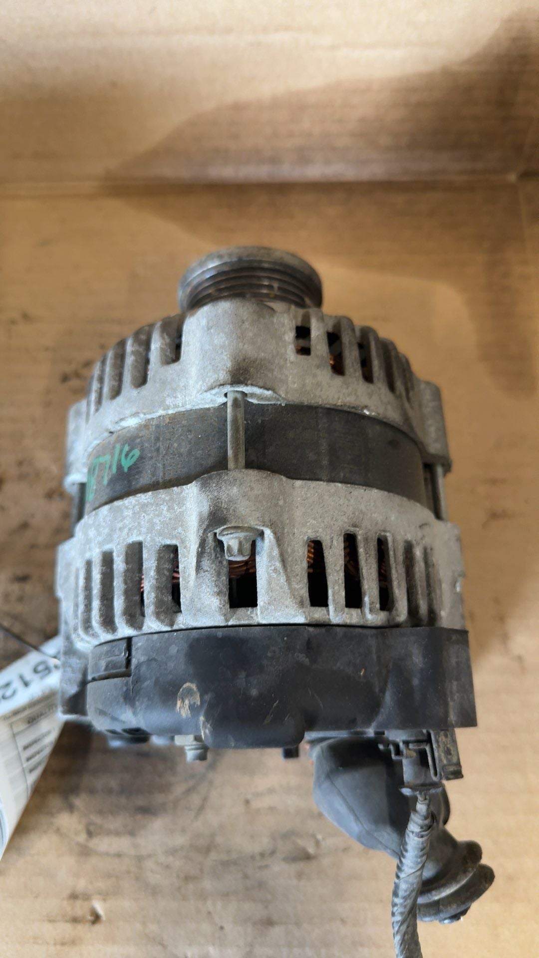 Alternator from a 2013 Chevrolet Sonic, photo 4
