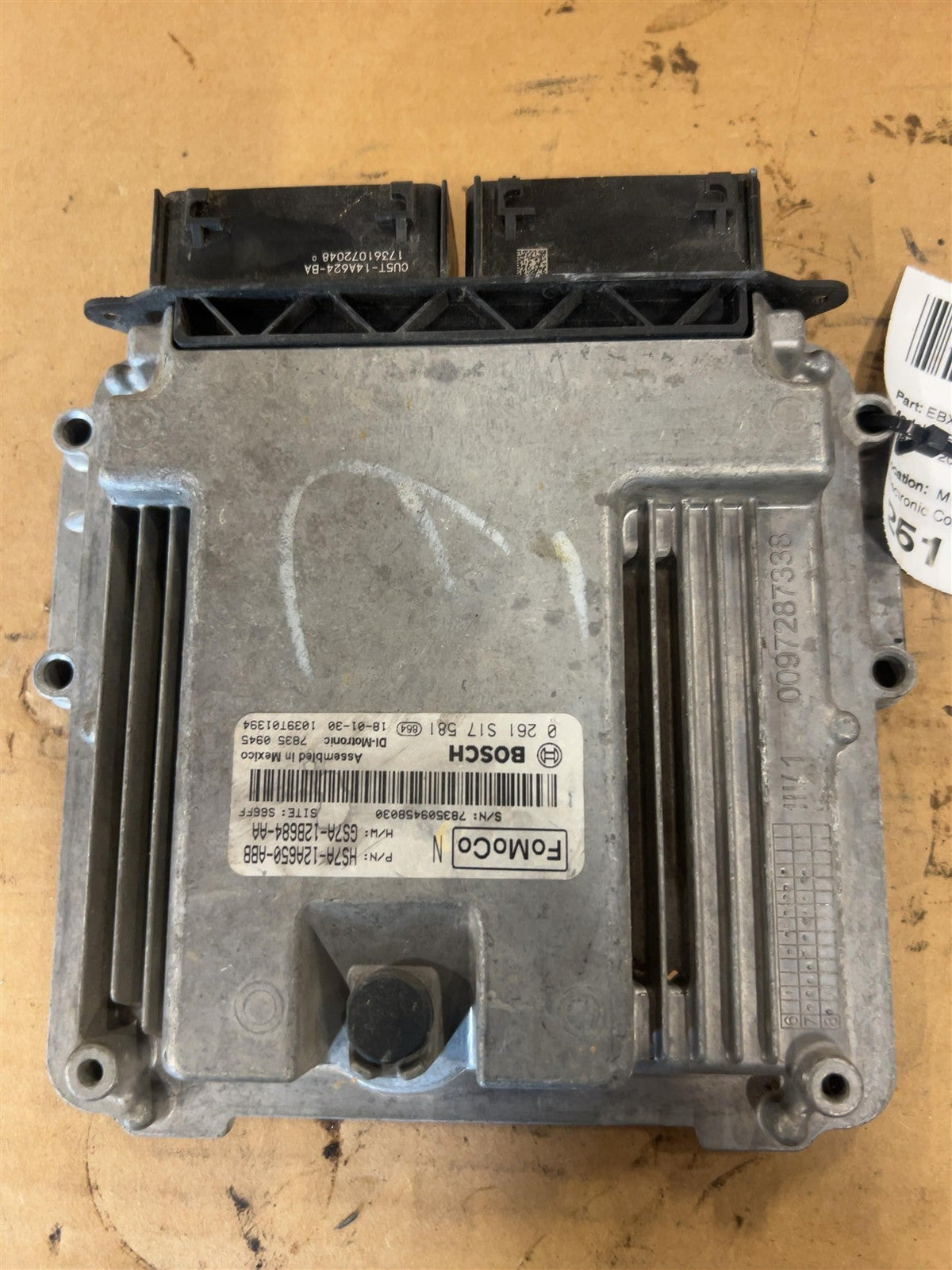 Engine Control Module (ECM/PCM) from a 2018 Ford Fusion, photo 1