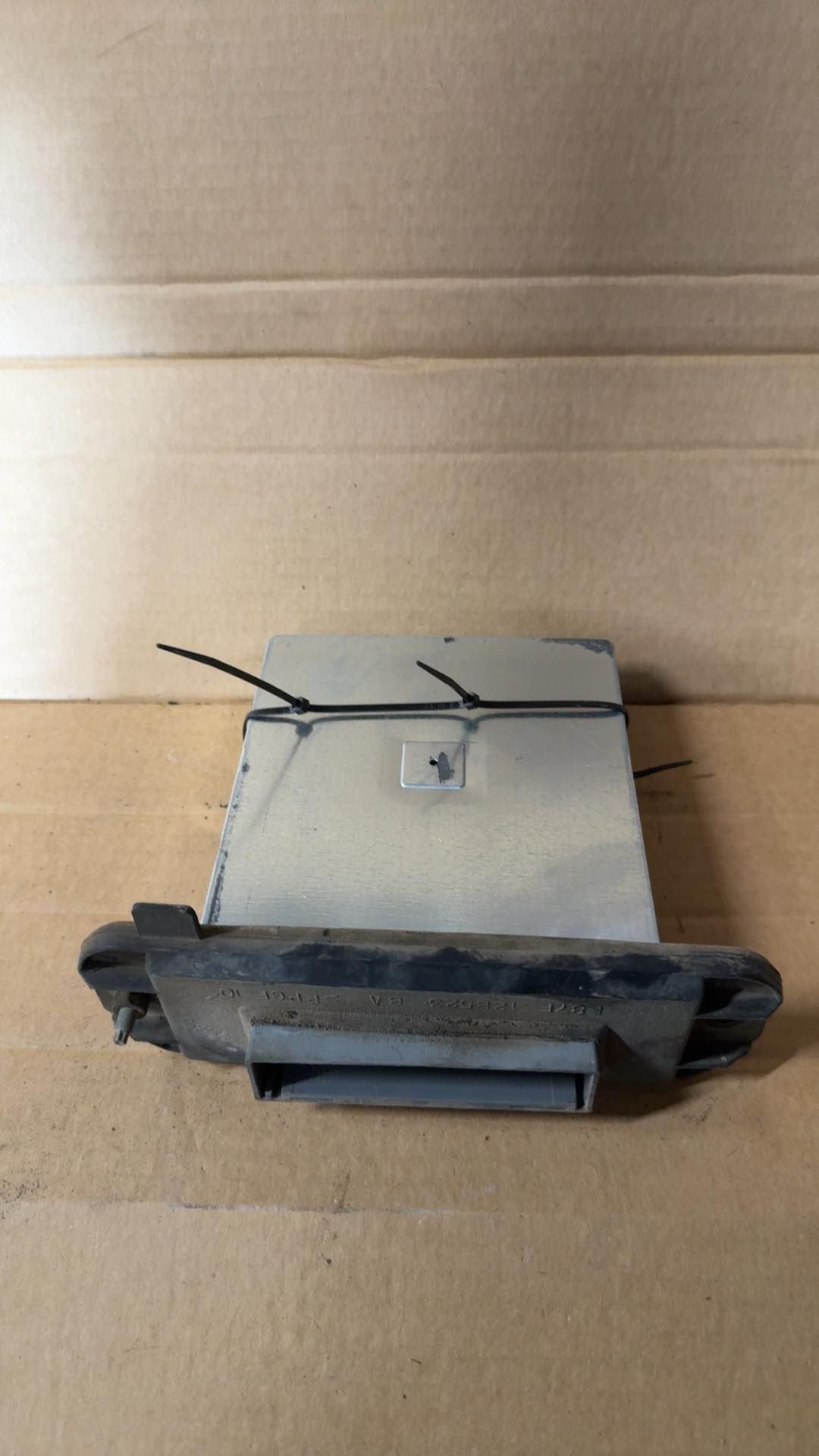 Engine Control Module (ECM/PCM) from a 1999 Ford Ranger, photo 2