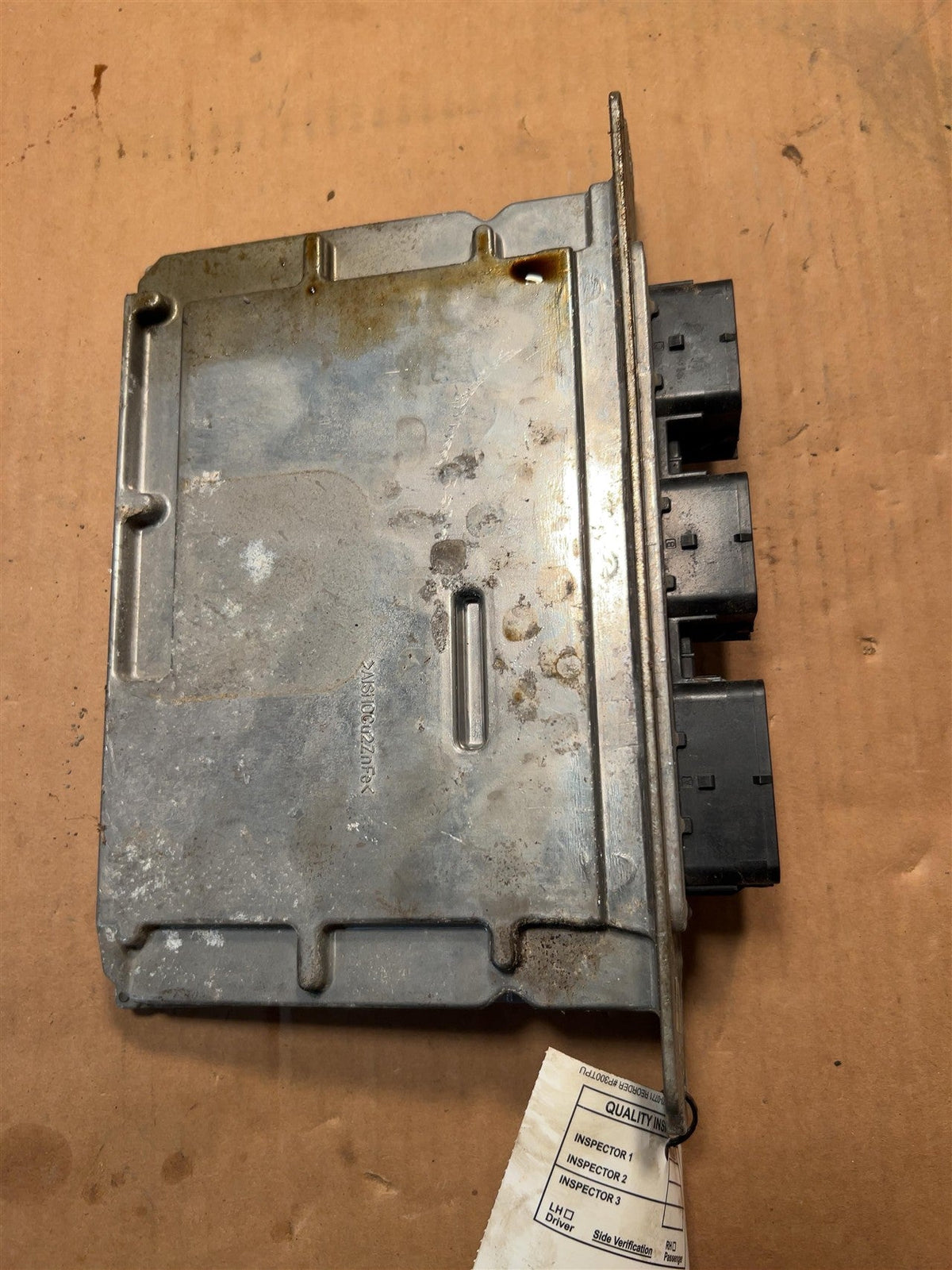 Engine Control Module (ECM/PCM) from a 2006 Ford, photo 2