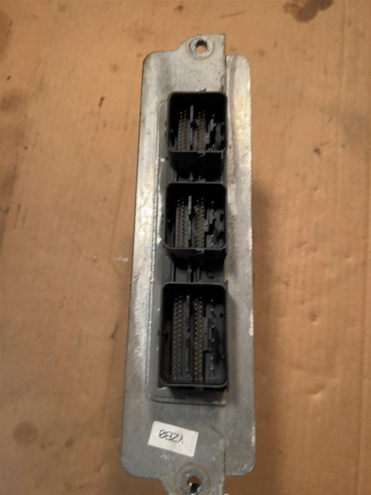 Engine Control Module (ECM/PCM) from a 2006 Ford, photo 3
