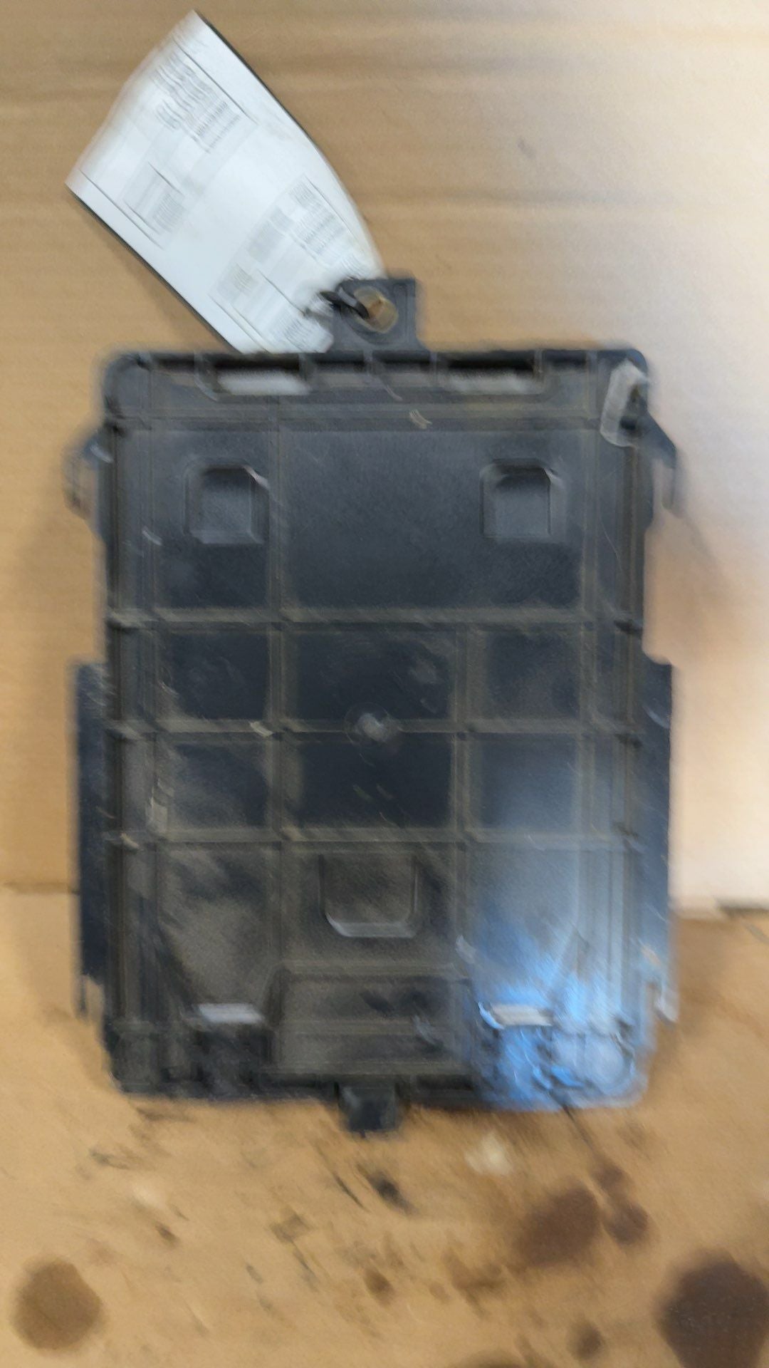 Engine Control Module (ECM/PCM) from a 2014 GMC Terrain, photo 2