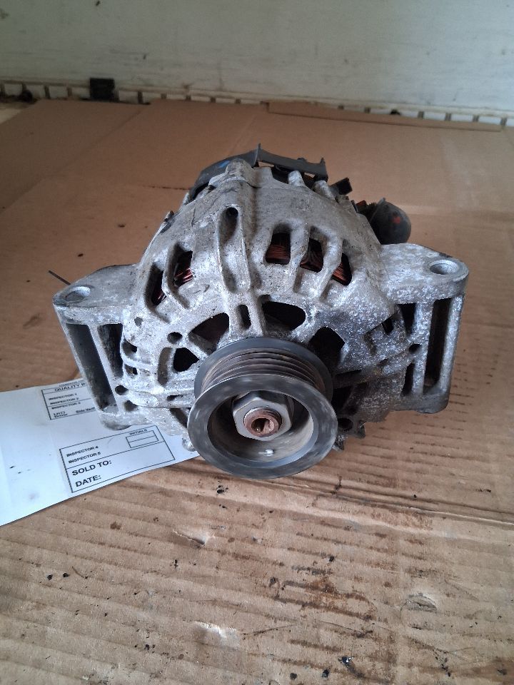 Alternator from a 2013 Chevrolet Equinox, photo 5