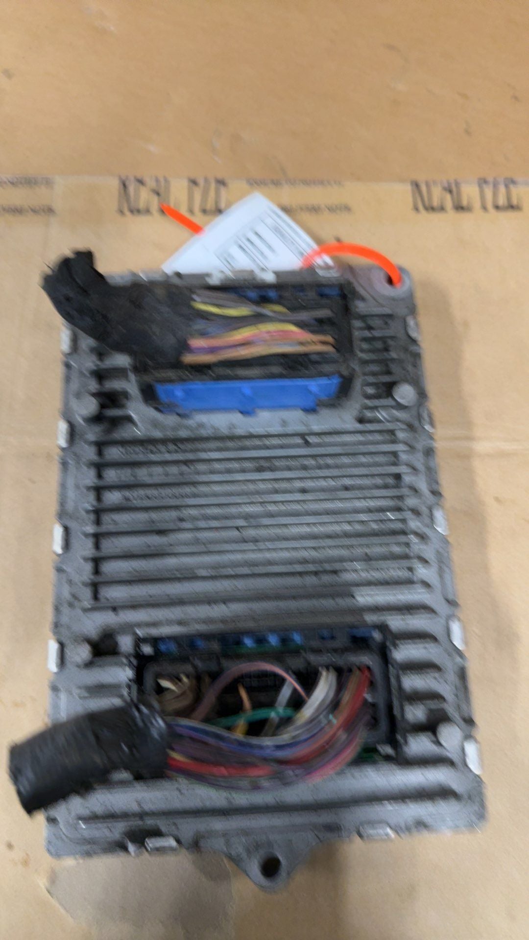 Engine Control Module (ECM/PCM) from a 2018 Jeep Cherokee, photo 4