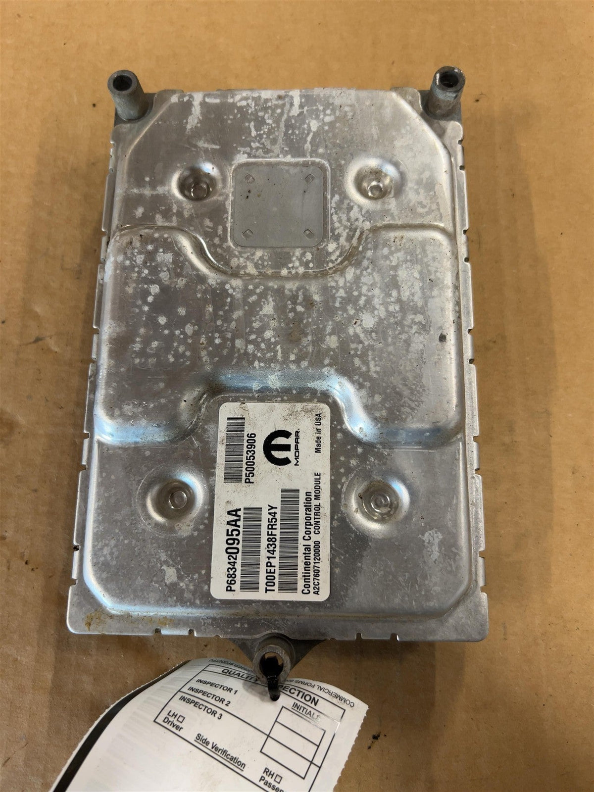 Engine Control Module (ECM/PCM) from a 2018 Jeep Compass, photo 2
