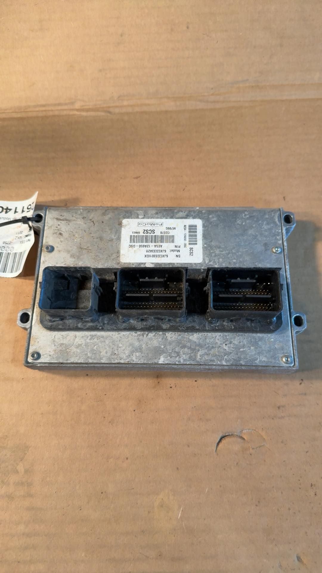 Engine Control Module (ECM/PCM) from a 2011 Lincoln MKZ, photo 1