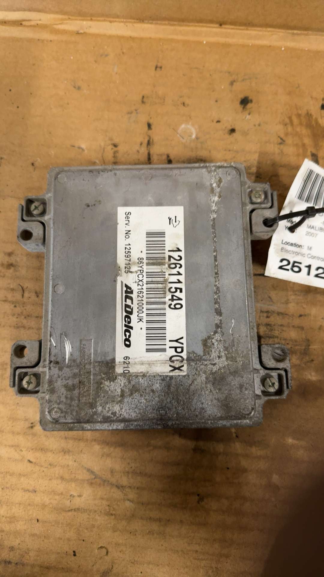 Engine Control Module (ECM/PCM) from a 2007 Chevrolet Malibu, photo 1