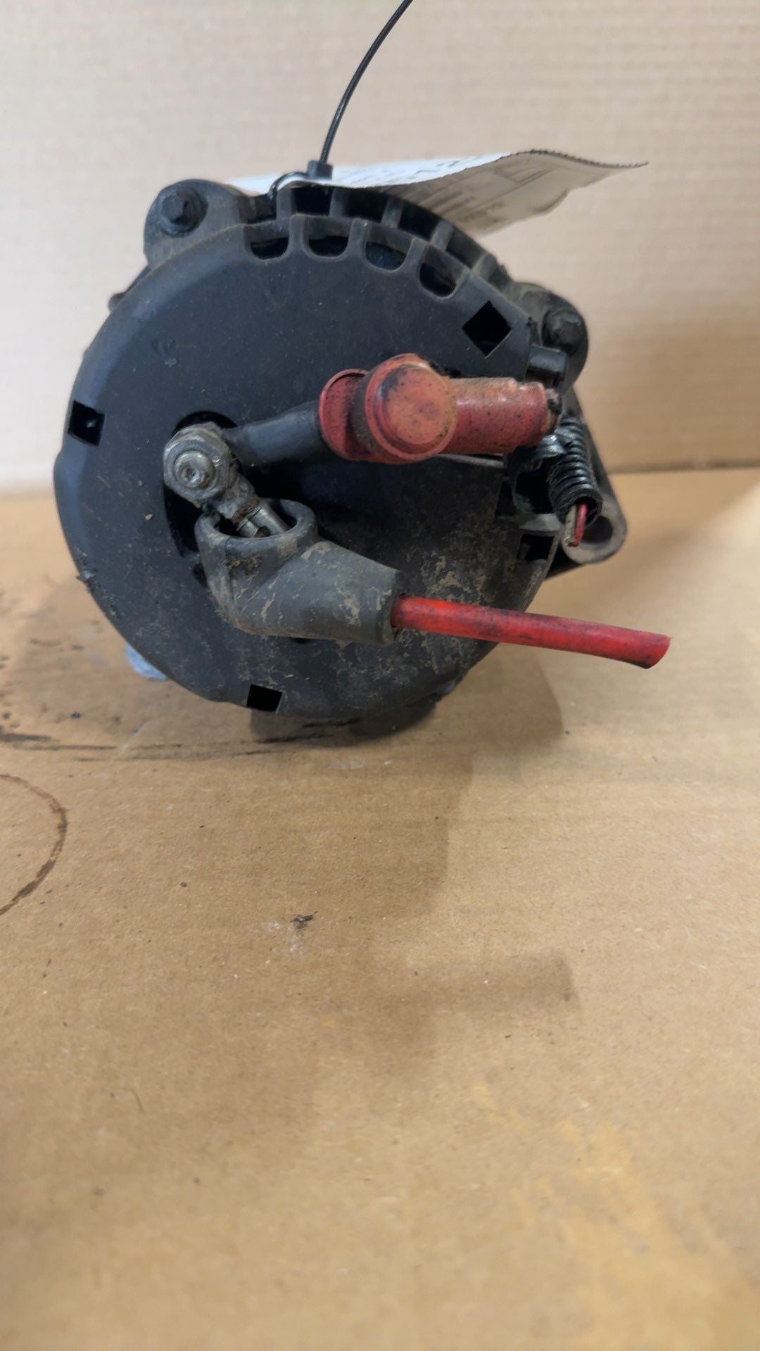 Alternator from a 2003 GMC Sonoma, photo 2