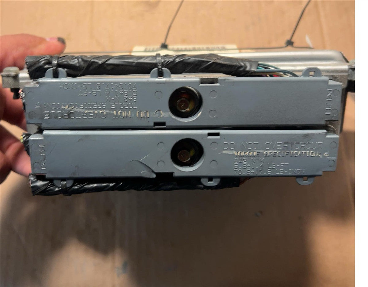 Engine Control Module (ECM/PCM) from a 2001 Chevrolet Monte Carlo, photo 3