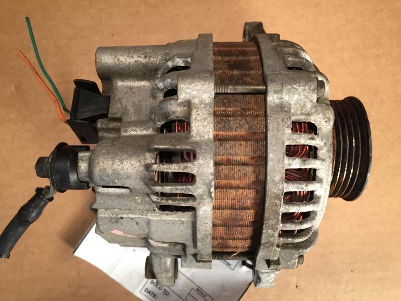 Alternator from a 1999 Chrysler 300M, photo 2