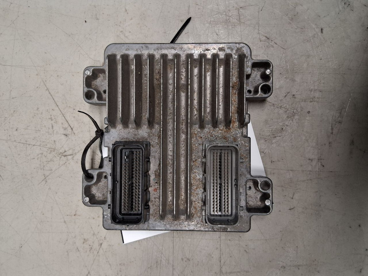 Engine Control Module (ECM/PCM) from a 2007 Chevrolet, photo 3