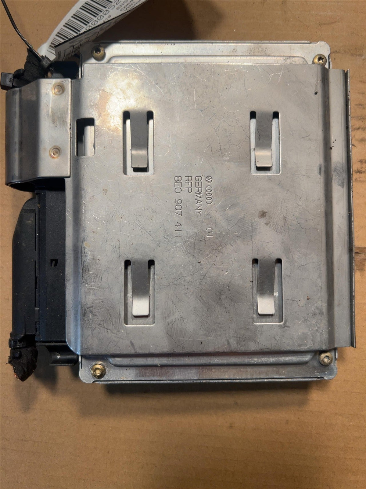 Engine Control Module (ECM/PCM) from a 2002 Audi A4, photo 1