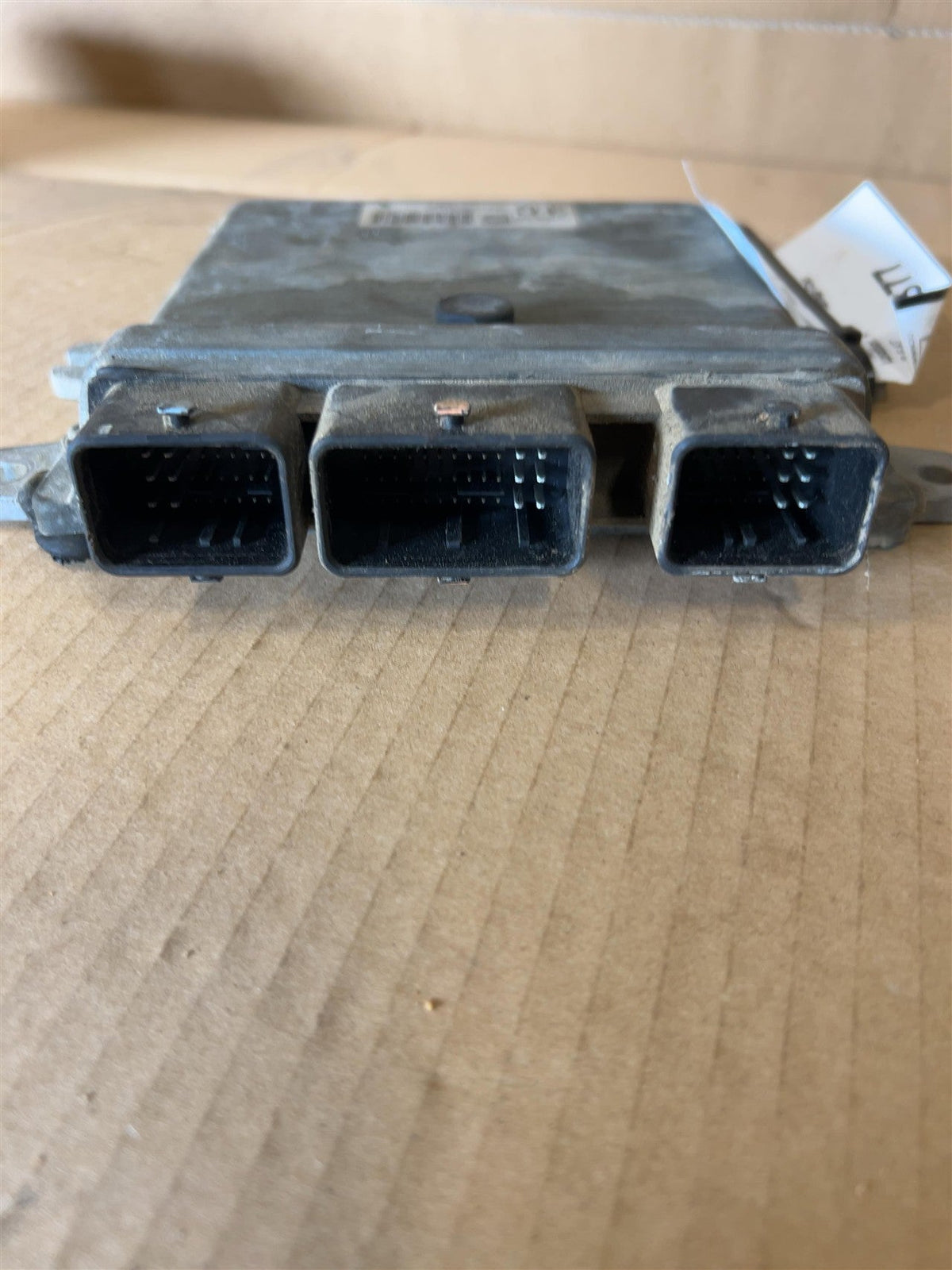 Engine Control Module (ECM/PCM) from a 2010 Nissan Altima, photo 3