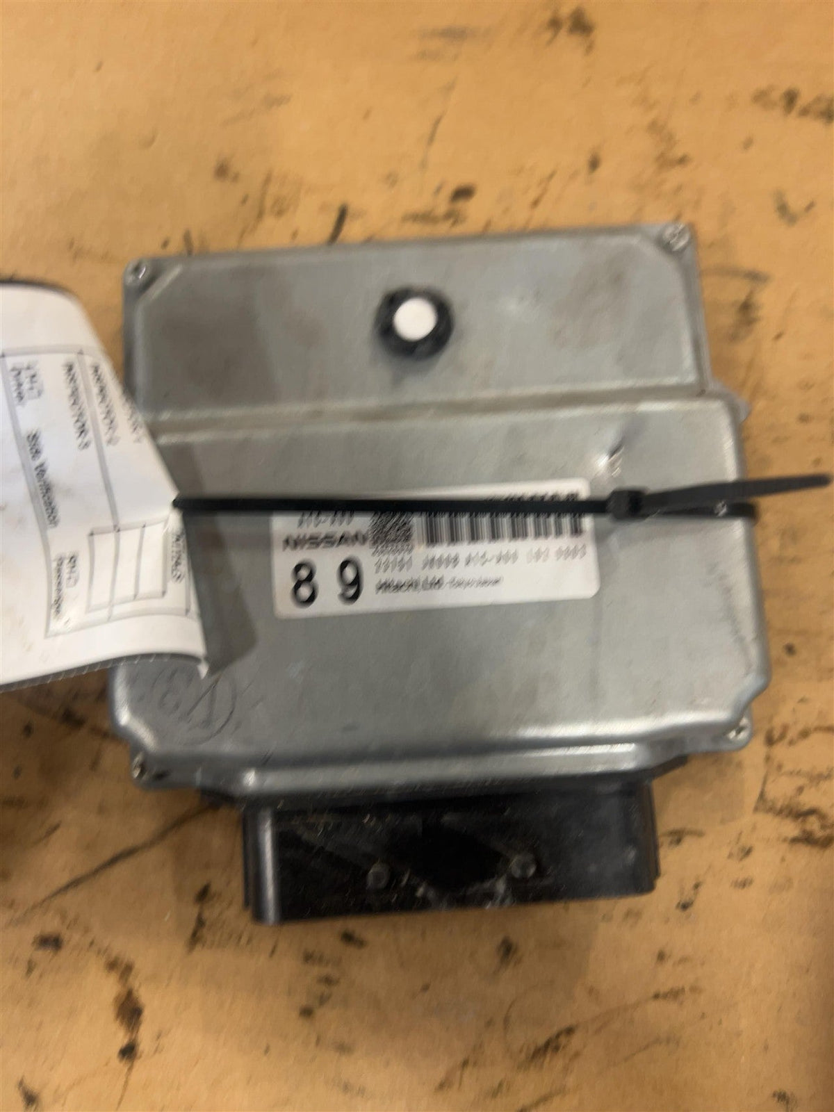 Engine Control Module (ECM/PCM) from a 2009 Infiniti G37, photo 1