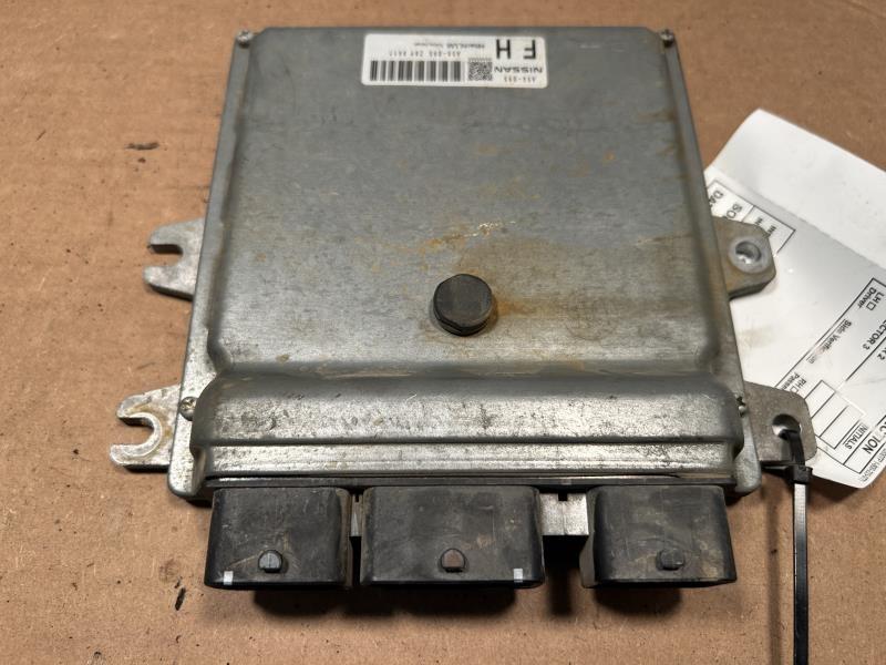 Engine Control Module (ECM/PCM) from a 2009 Nissan Maxima, photo 1