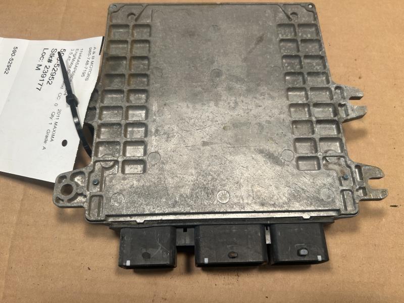Engine Control Module (ECM/PCM) from a 2011 Nissan Maxima, photo 2