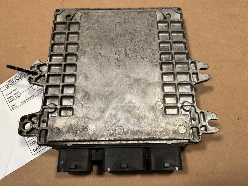 Engine Control Module (ECM/PCM) from a 2011 Nissan Maxima, photo 1