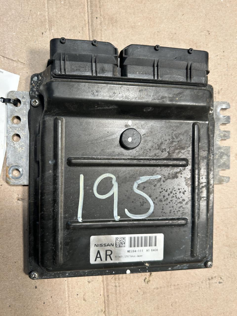 Engine Control Module (ECM/PCM) from a 2006 Nissan, photo 2
