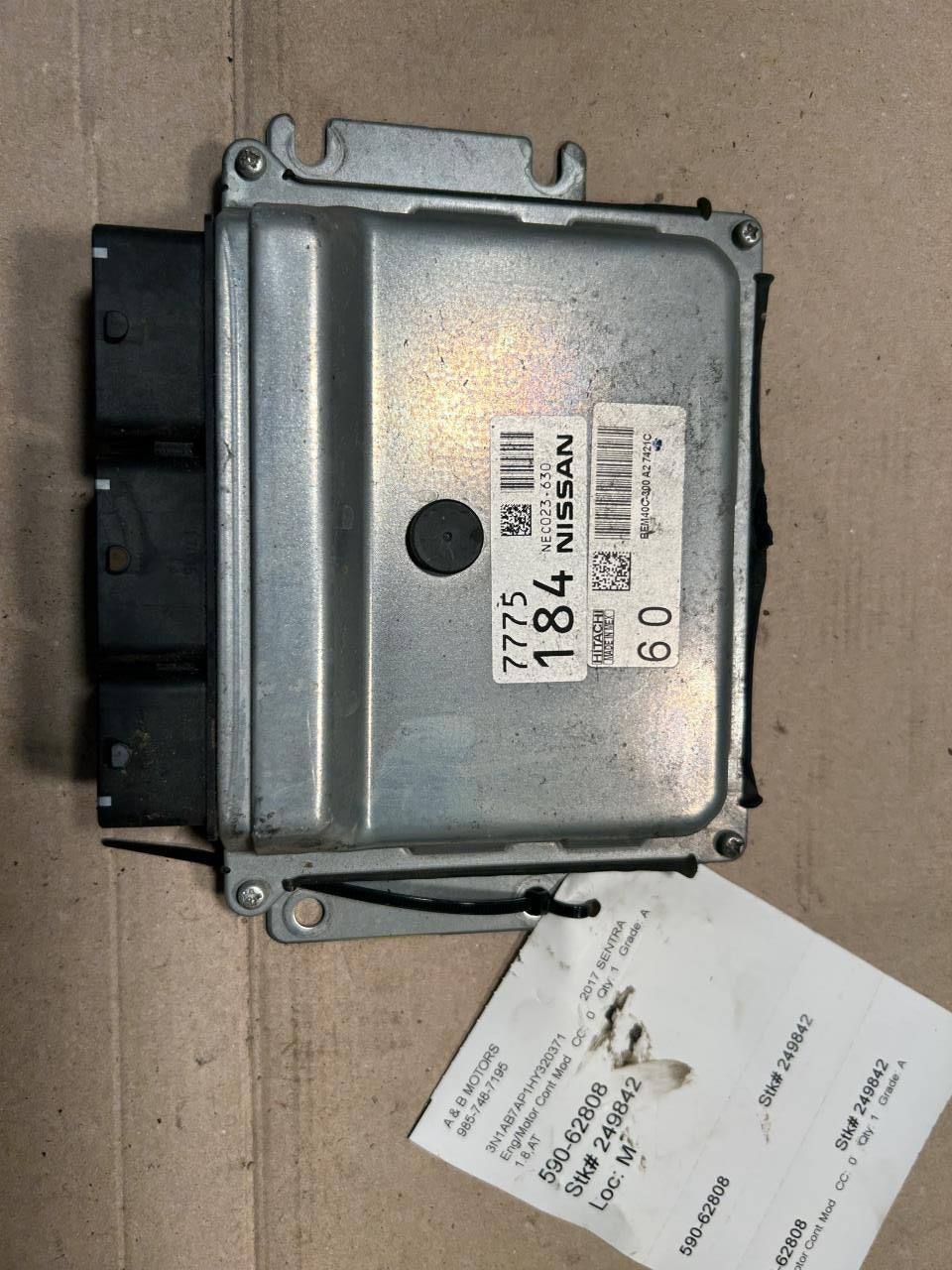 Engine Control Module (ECM/PCM) from a 2017 Nissan Sentra, photo 1